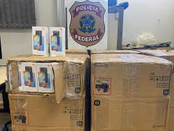 PF apreende eletrônicos e cigarros contrabandeados no Rio Iguatemi