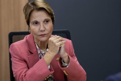 Bloco de Tereza Cristina ameaça ir à Justiça para presidir comissões