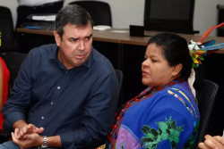 Riedel promete ajudar em solução para questão fundiária indígena em MS