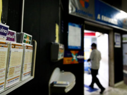 Próximo sorteio será no sábado; apostas podem ser feitas até as 19h (Foto: Agência Brasil)