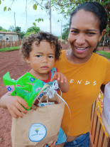 Grupo ‘Chamados a Servir’ distribui cestas de alimentos e ovos de Páscoa