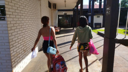 Jovem e adolescente são presas com quase 50 quilos de drogas na mala