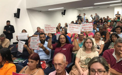 Sob protesto, deputados aprovam reajuste de 5% a servidores de MS