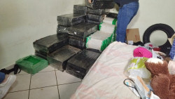 Casal é preso em casa com 1,7 tonelada de droga em Dourados