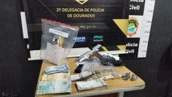 Polícia encontra dinheiro e drogas enterrados em Dourados