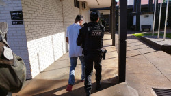 Preso encaminhado para a Depac (Foto: Adilson Domingos)