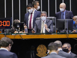 Câmara aprova em segundo turno texto base da PEC Emergencial