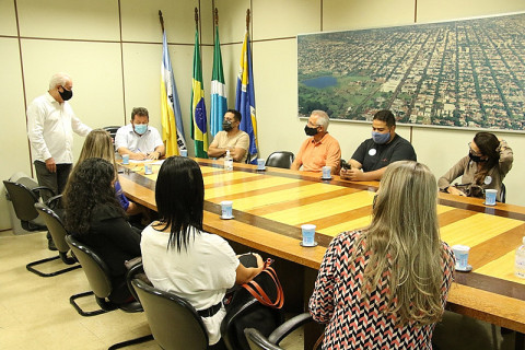 Café com o Presidente de hoje reuniu empresários do setor de eventos e representantes da Caixa (Imagem: Valdenir Rodrigues)