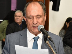Zé Teixeira pede apoio do governo para resolver crise na saúde de Dourados