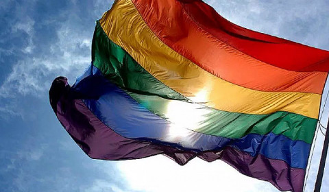 Programa Estadual de Cidadania LGBT+ (PCLGBT+), ambos publicados na edição desta quinta-feira (20), do Diário Oficial do Estado (DOE-MS). Imagem: (Arquivo/Secic)