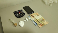 Homem recém saído do semiaberto é preso pela PM por tráfico de drogas