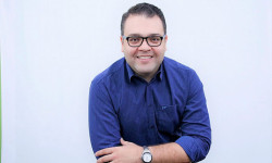 Prefeito Alan Guedes (PP), registra BO contra jornalistas. Imagem: (Divulgação/ Assecom)