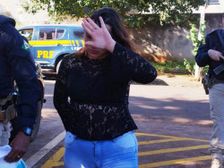 Juiz concede prisão domiciliar a gerente financeira flagrada por tráfico