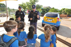 A Guarda Municipal de Dourados, em trabalho conjunto com a Semed (Foto: Assecom)
