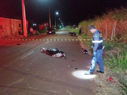 Motociclista bate em cavalo na rua e morre em Dourados