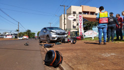 Acidente deixou quatro pessoas feridas (Foto: Adilson Domingos)
