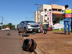 Acidente deixou quatro pessoas feridas (Foto: Adilson Domingos)