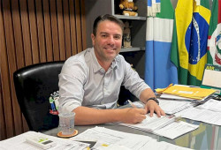 Em nota, prefeito afirma que denunciou esquema de desvio à polícia