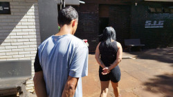 Mãe e filho são presos por tráfico e posse de arma no Jardim Cuiabazinho