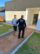 Homem preso na manhã desta quarta-feira (Foto: Adilson Domingos)