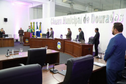 Na primeira sessão do semestre, Câmara aprova seis projetos