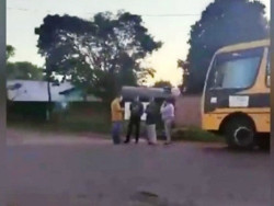 Estudante de 7 anos morre atropelado por caminhão ao cruzar avenida