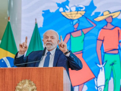 Lula anuncia R$ 44,7 bilhões em obras com Novo PAC em MS