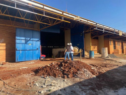 Em reforma, ginásio de Dourados terá painéis solares e novos vestiários