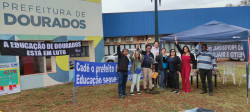 Educadores acampam na prefeitura para pressionar Alan Guedes