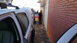 Mulher acusada de mandar matar médico é levada para presídio