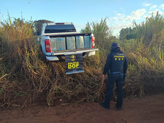 Condutor abandonou o veículo depois de perseguição. Imagem: (Assessoria DOF)