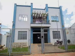 Policial civil é presa em comboio com quase 500 celulares contrabandeados