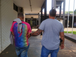 Integrante do PCC é flagrado submetendo a ex a “tribunal do crime”